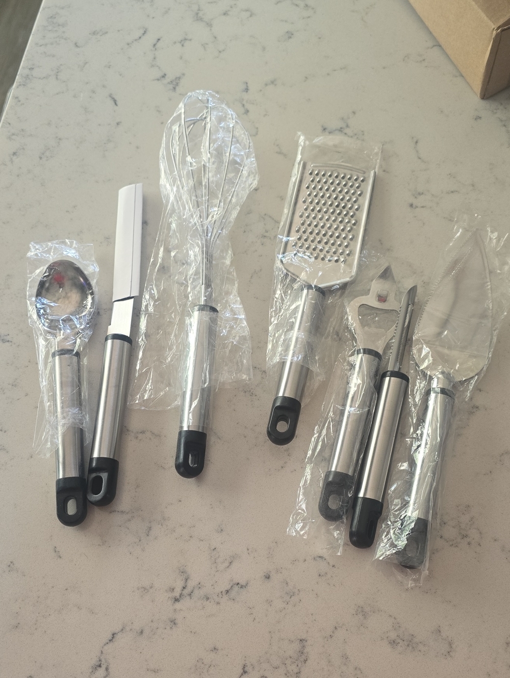 Stainless Steel Kitchen Utensil Set in Silver and Black - 7-Piece